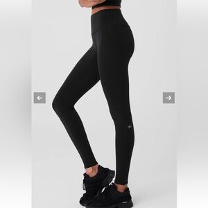 Black Alo Yoga leggings size M